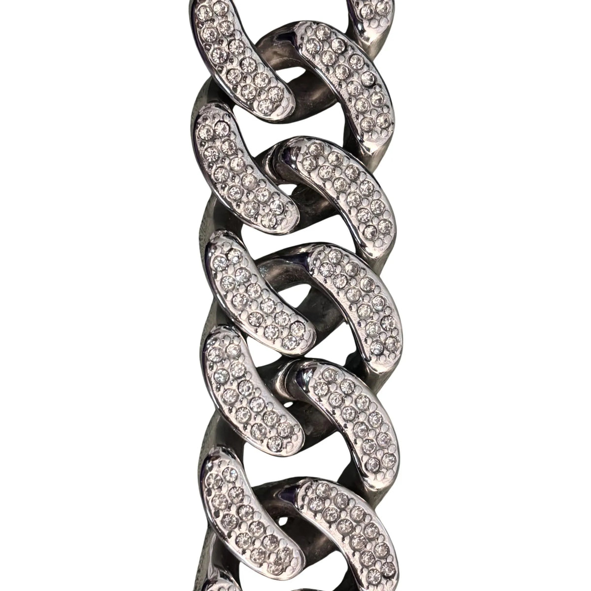 silver rhinestone dog chain collar closeup